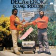 Deca e Enok do acordeon – A ordem que Adolfo deu Há umas duas semanas fui ao centro da cidade, me deixaram esperando umas 2 horas, e pra gastar esse tempo, fui conhecer alguns sebos menores que eu não conhecia ainda....