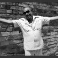 Recebemos de um atento frequentador do Blog e, presumo, também músico, Cais Dourado esse Song Book do Gonzagão. Fui procurar alguma fotografia do Rei Lua para ilustrar essa postagem e,...