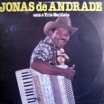 Outro dia o Tick conheceu, através do Brasil em vinil, o Jorge Pinheiro, que mora lá no Ceará e conheceu o sanfoneiro Jonas de Andrade. Ele ficou de nos mandar...