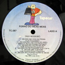 trio-mossora-1977-forra-do-mexe-mexe-selo-a