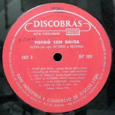 clemilda-forra-sem-briga-selo-a