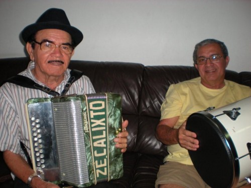 antonio-josa-e-za-calixto-tocando-chorinhos