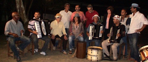 sentados-zeca-preto-beto-hortis-ivan-ferraz-nadia-maia-dominguinhos-genaro