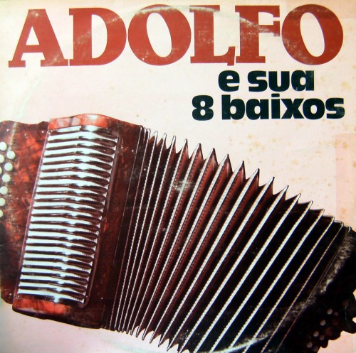 adolfo-e-sua-8-baixos-frente