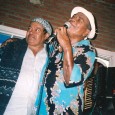 Dió de Araújo e Mestre Zinho *foto enviada pelo Rafa Esponja. *Foto tirada durante o Festival Rootstock 2004.