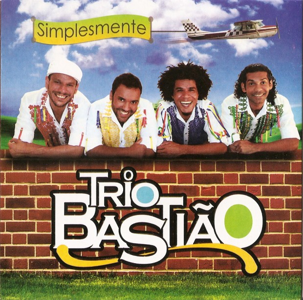 Trio Bastião – Simplesmente Capa19-620x613